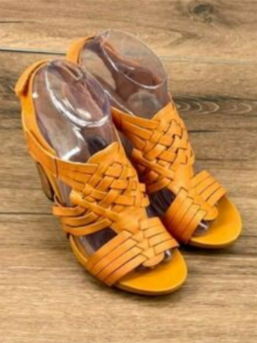 ## ✨ Clarks Indigo Cognac Tan Woven Leather Heeled Sandals ✨
